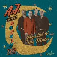 HOWLIN' AT THE MOON