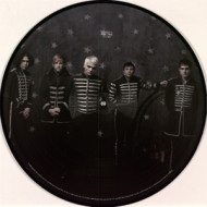 BLACK PARADE