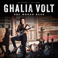 ONE WOMAN BAND