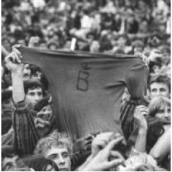 Hogyan nyertünk a KISZ KB dalpályázatán