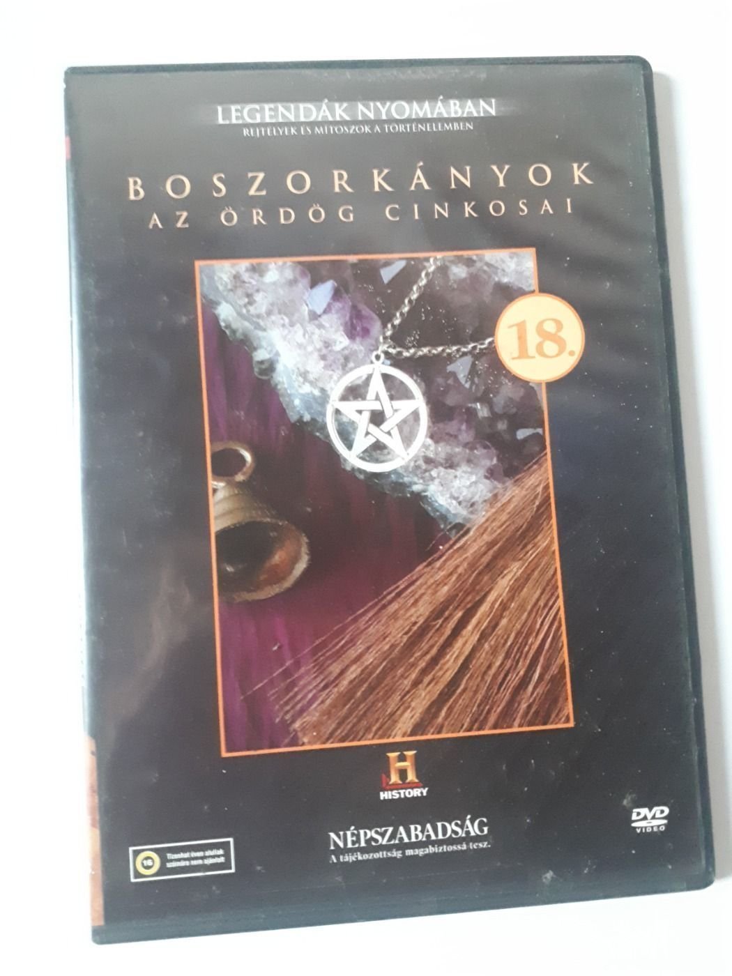 LEGENDÁK  NYOMÁBAN 18. - BOSZORKÁNYOK - AZ ÖRDÖG CINKOSAI LEGENDÁK  NYOMÁBAN 18. REJTÉLYEK ÉS MÍTOSZOK A TÖRTÉNELEMBEN - BOSZORKÁNYOK - AZ ÖRDÖG CINKOSAI (DVD) | Lemezkuckó CD bolt