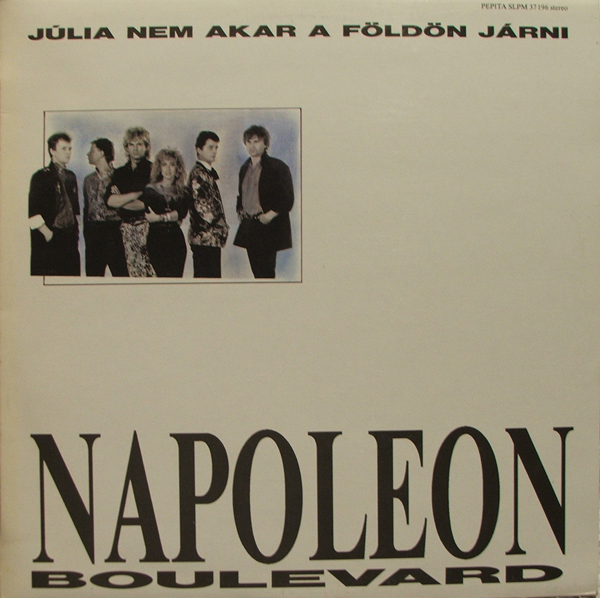 Napoleon Boulevard Júlia nem akar a földön járni (Vinyl LP) | Lemezkuckó CD bolt